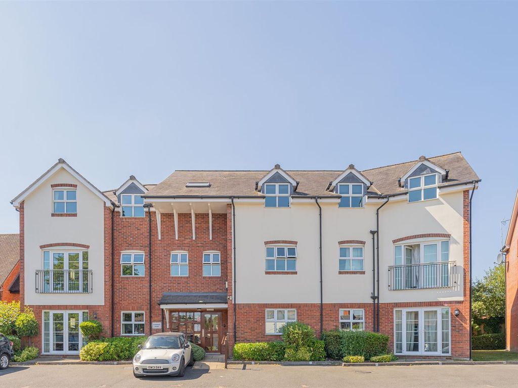 2 bed flat for sale in Claremont House, Dorridge, Solihull B93, £265,000