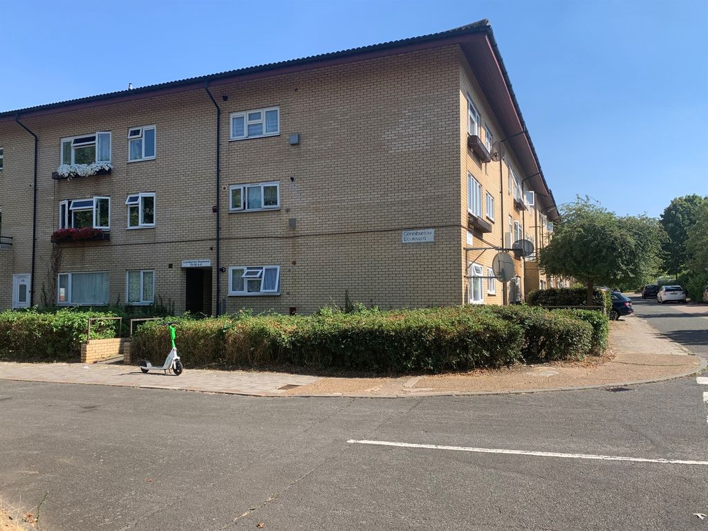 1 bed flat for sale in Conniburrow Boulevard, Conniburrow, Milton Keynes MK14, £140,000