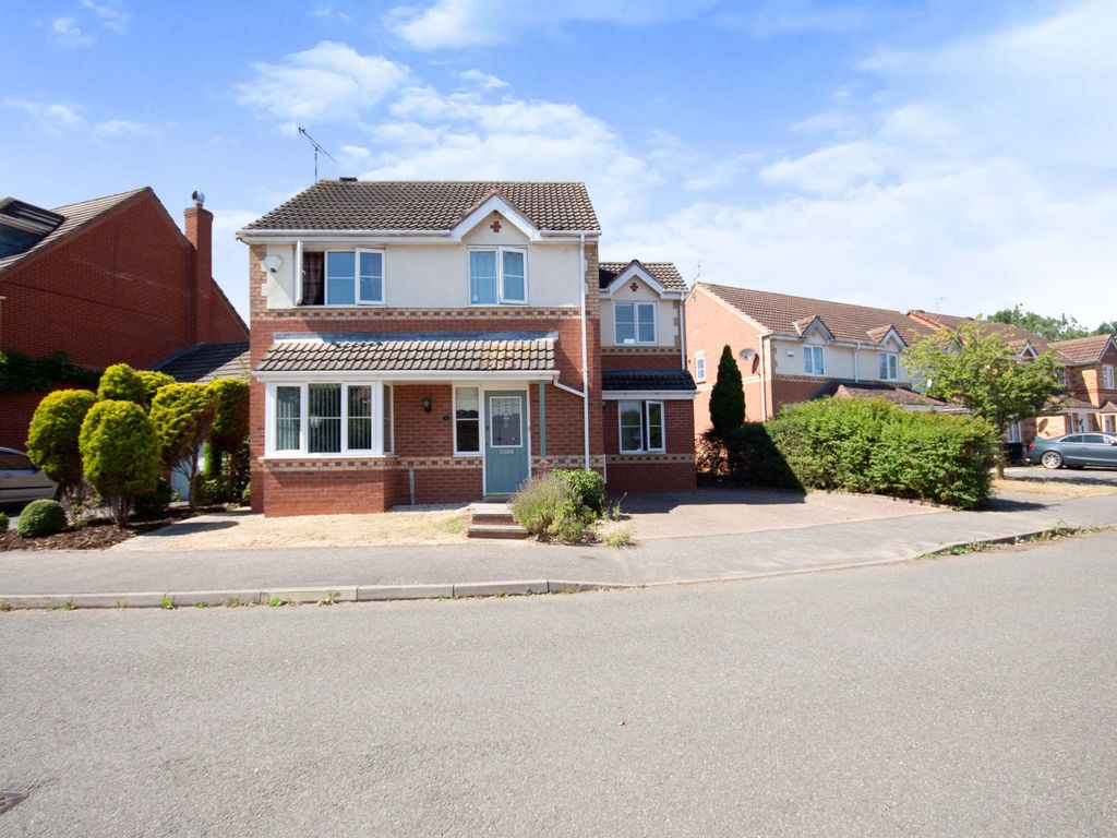 4 bed detached house for sale in Celandine Way, Bedworth CV12, £330,000