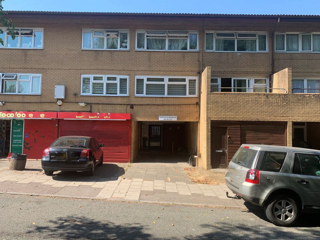 1 bed flat for sale in Conniburrow Boulevard, Conniburrow, Milton Keynes MK14, £120,000