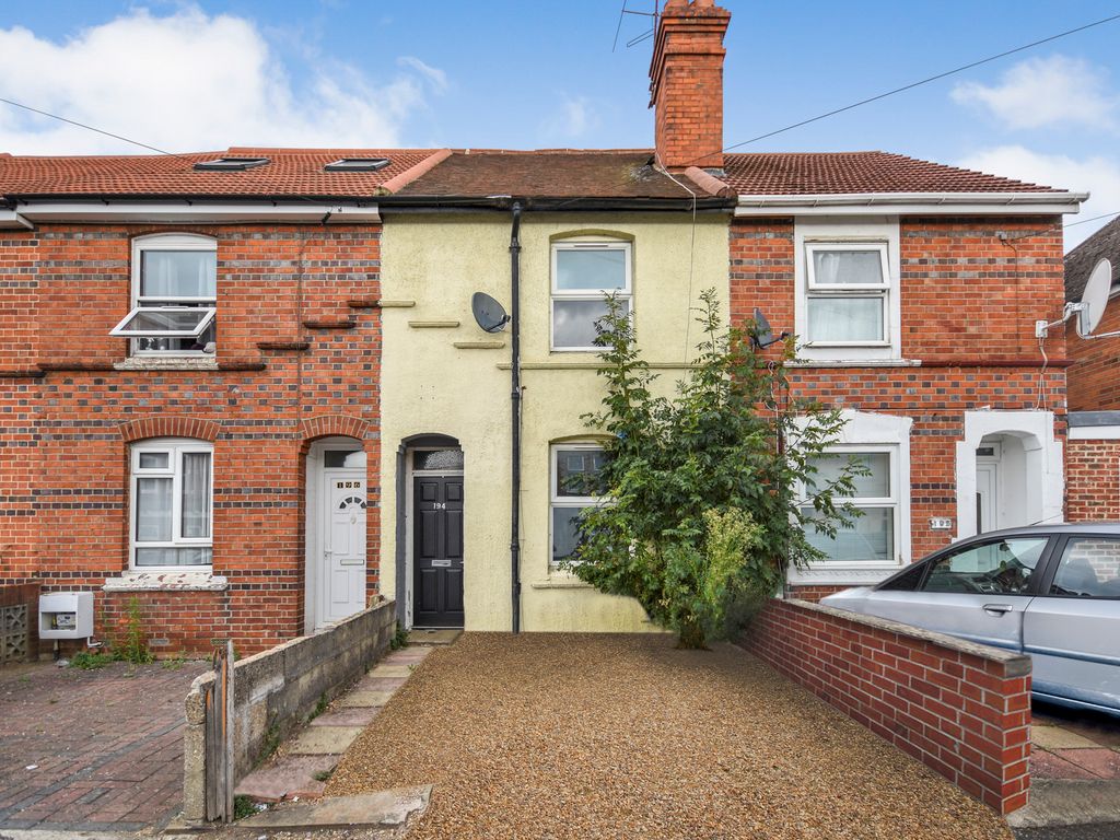 3 bed terraced house for sale in Liverpool Road, Earley, Reading RG1, £300,000