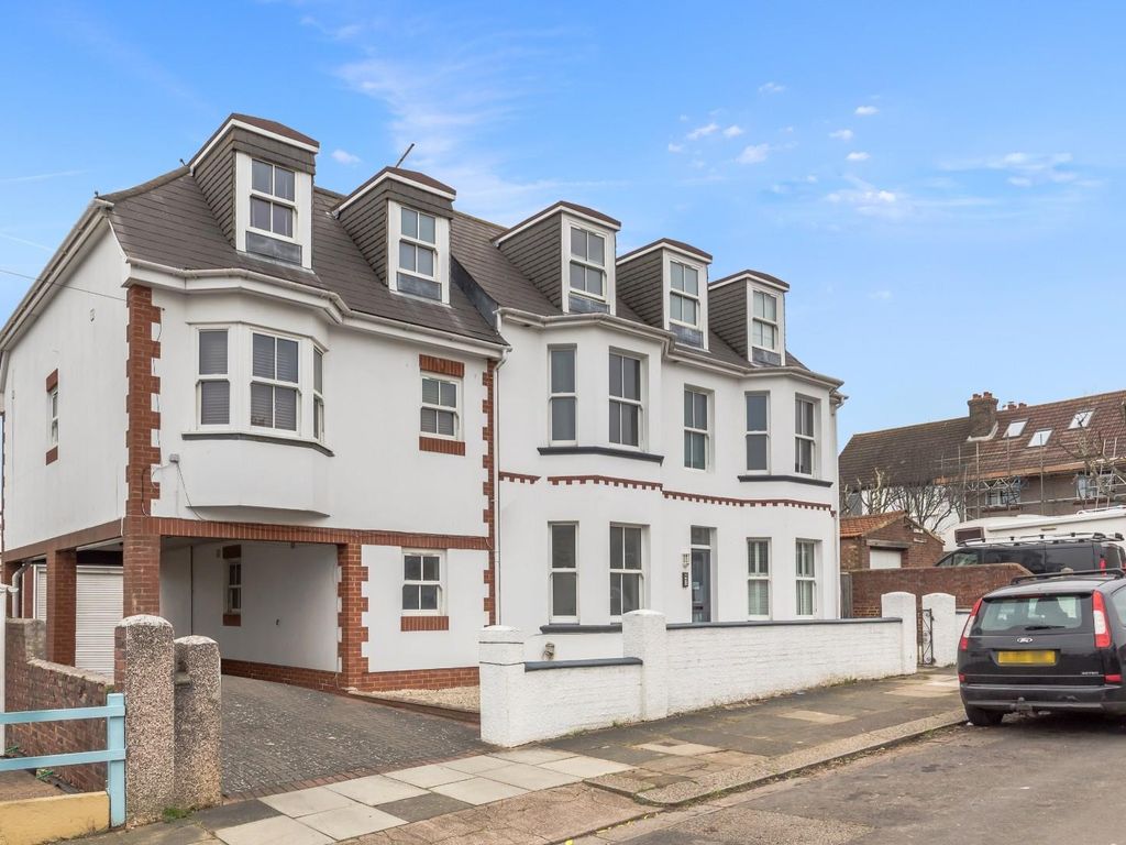1 bed flat for sale in Dorothy Road, Hove BN3, £210,000