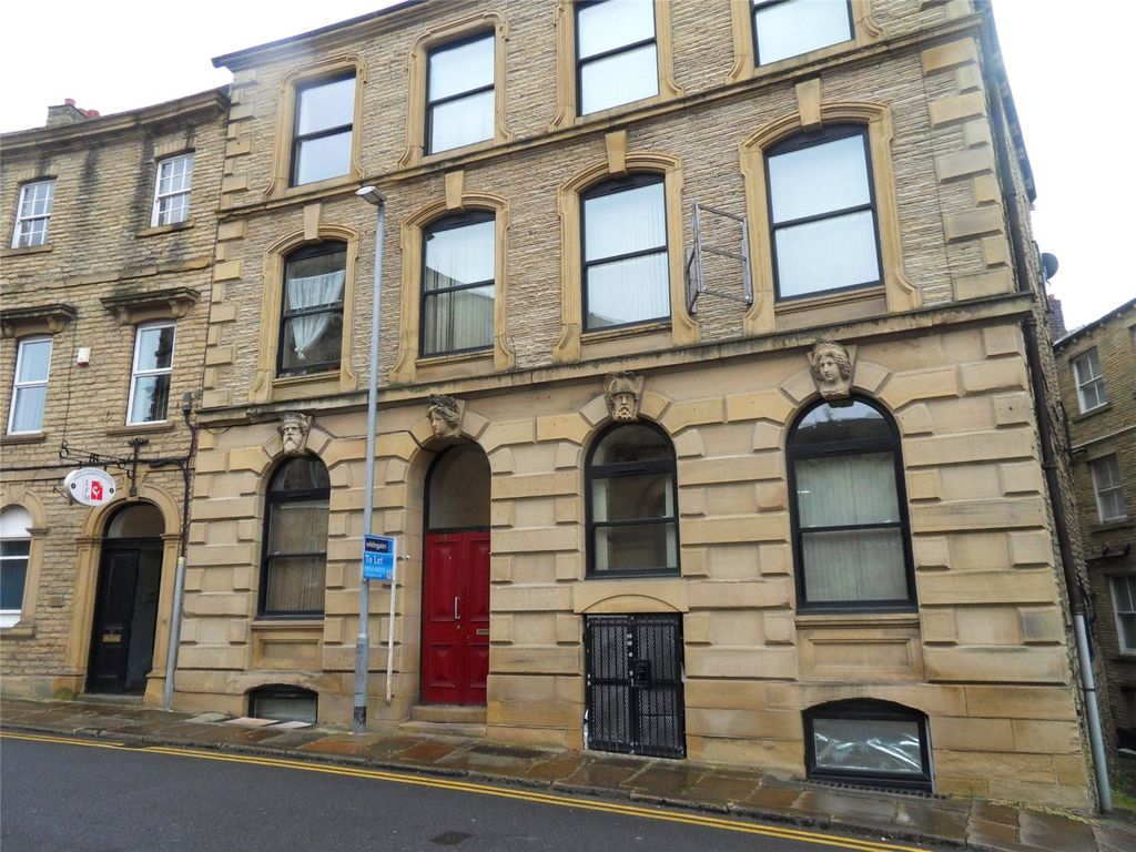 1 bed flat for sale in Wellington Road, Dewsbury, West Yorkshire WF13, £39,995