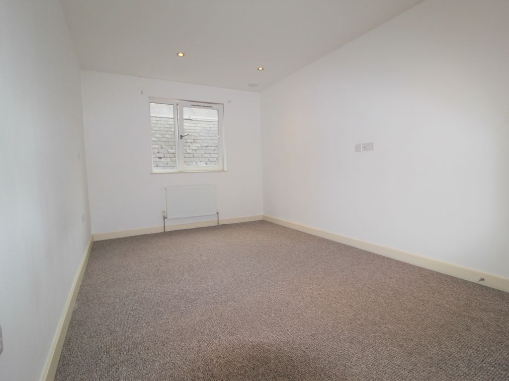 1 bed flat for sale in 19 Dock Street, City Centre, Hull HU1, £65,000