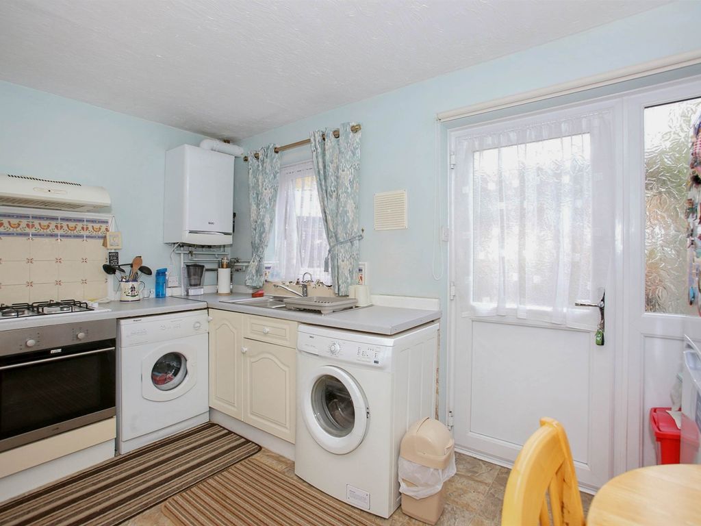 2 bed terraced house for sale in Abbots Way, Yeovil BA21, £180,000