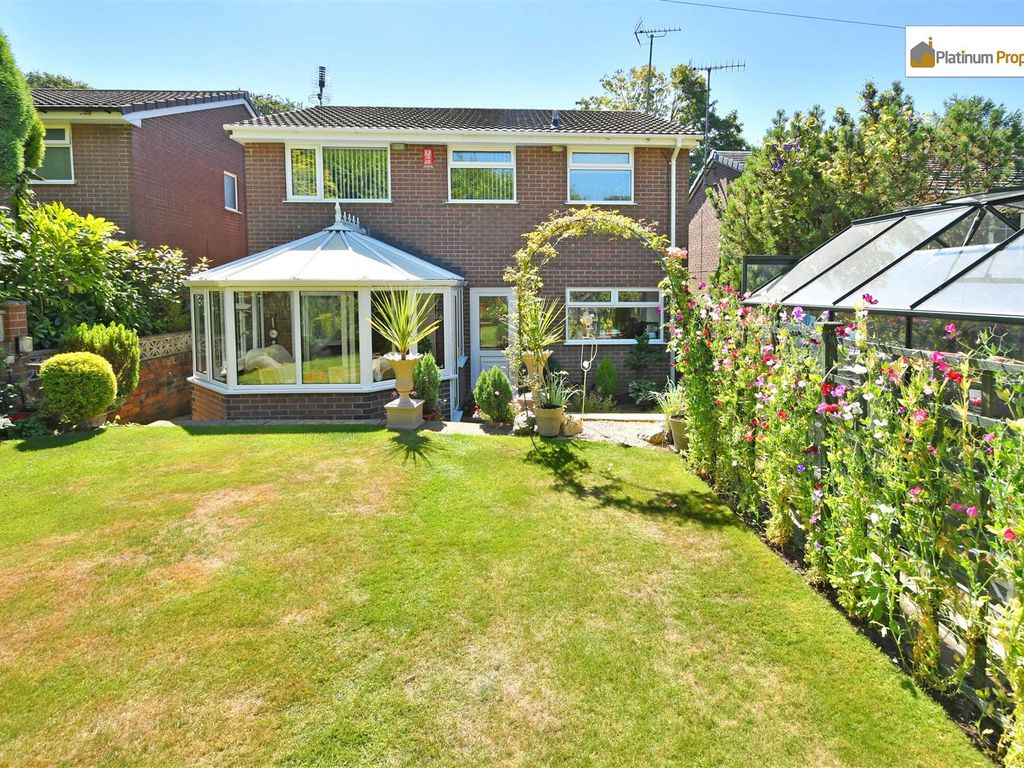 4 bed detached house for sale in Roseacre Grove, Lightwood ST3, £325,000