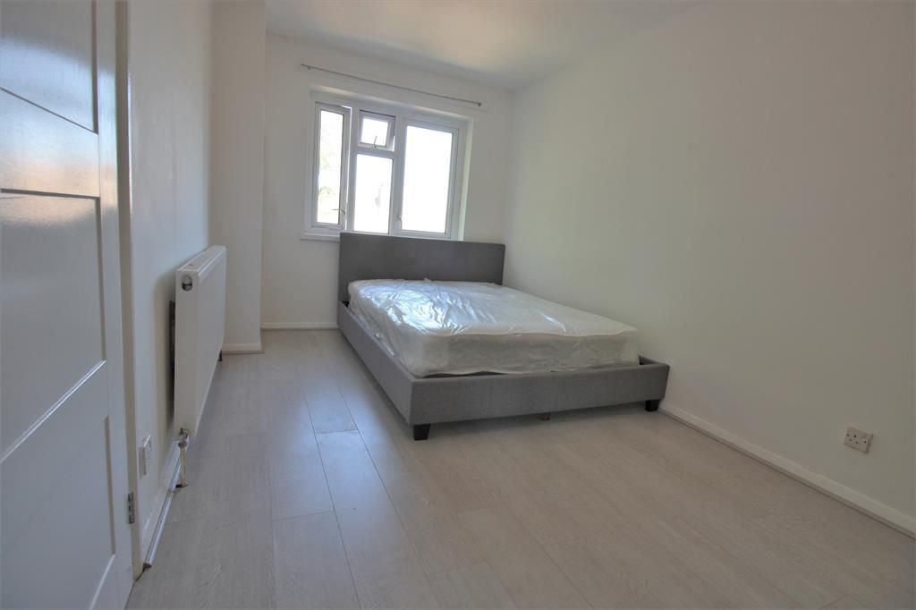 2 bed flat for sale in Fuchsia Street, Abbey Wood, London SE2, £240,000