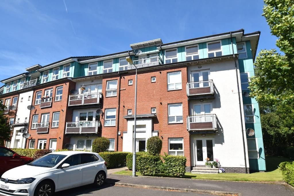 2 bed flat for sale in Blanefield Gardens, Glasgow G13, £220,000