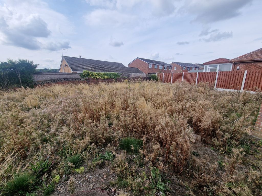 Land for sale in Station Road, Dodworth, Barnsley S75, £130,000