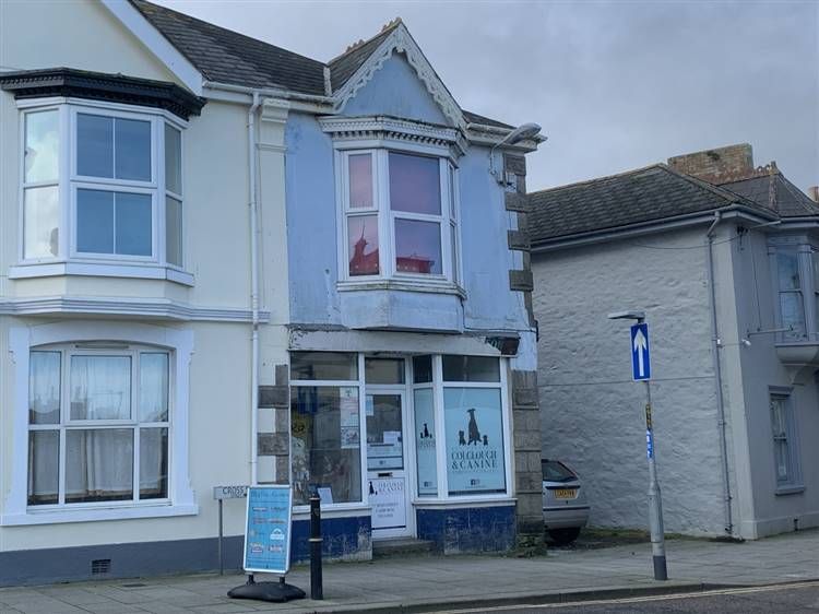 Commercial property for sale in 5/5A Cross Street, Camborne TR14, £62,500