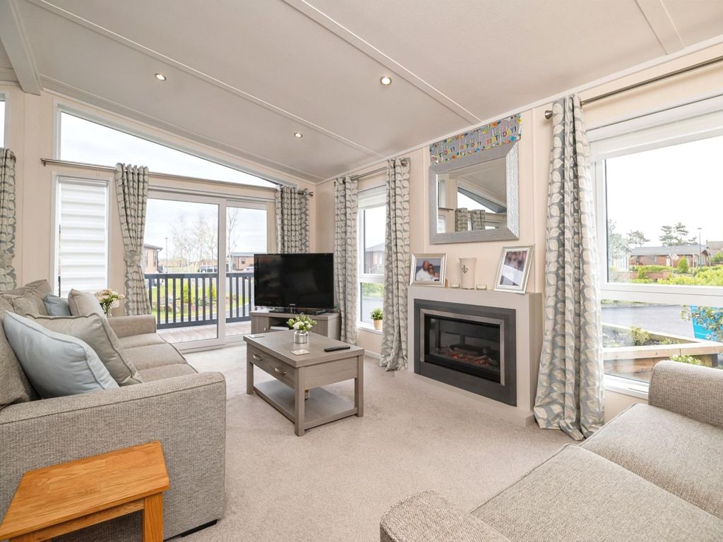 2 bed bungalow for sale in Neasham Road, Darlington DL2, £199,000