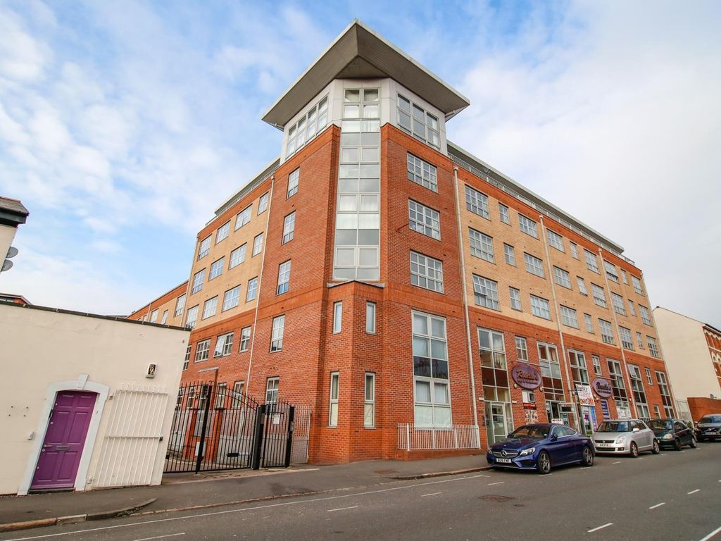 1 bed flat for sale in Point 3, 42 George Street B3, £170,000