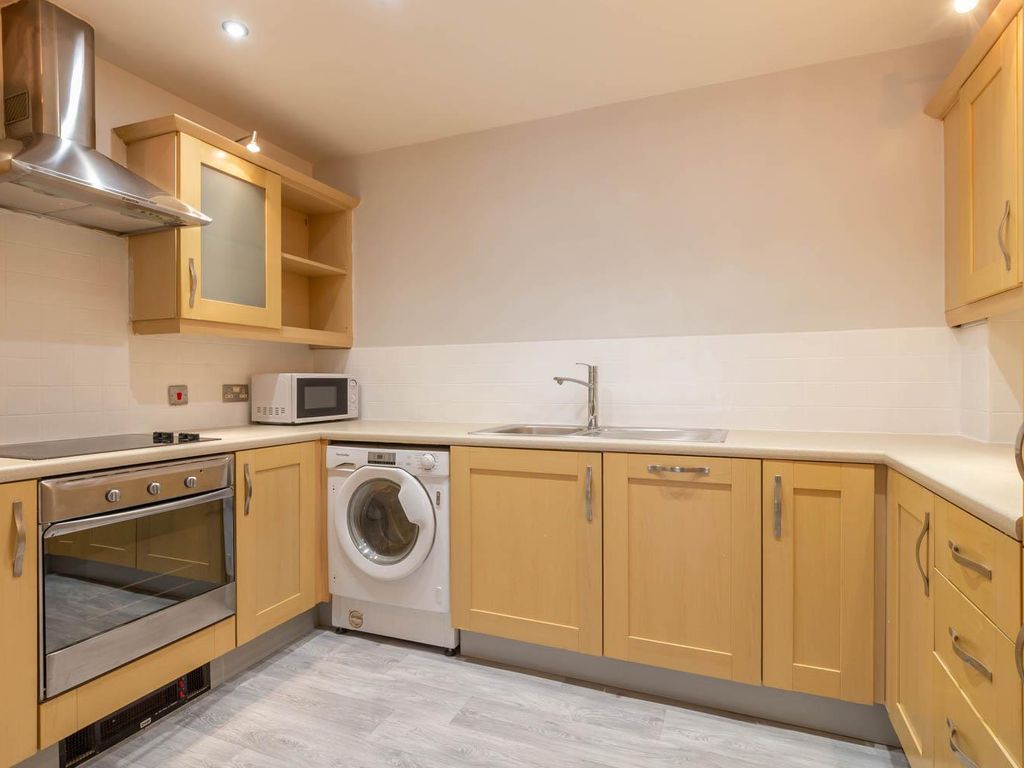 1 bed flat for sale in Point 3, 42 George Street B3, £170,000