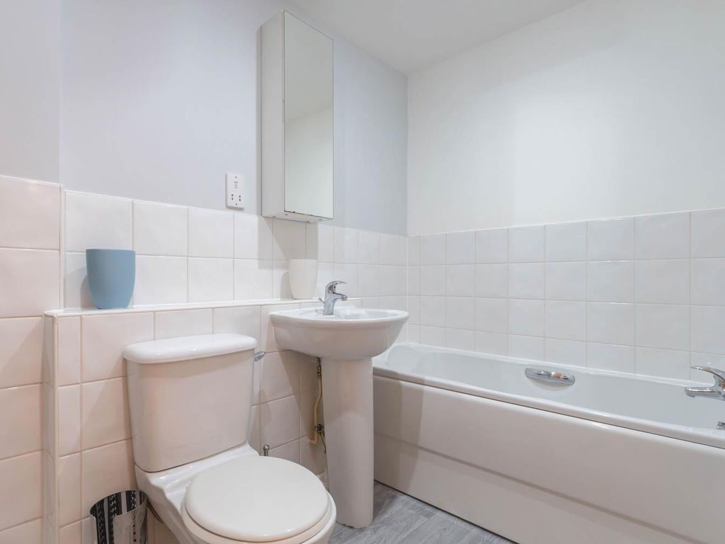 1 bed flat for sale in Point 3, 42 George Street B3, £170,000