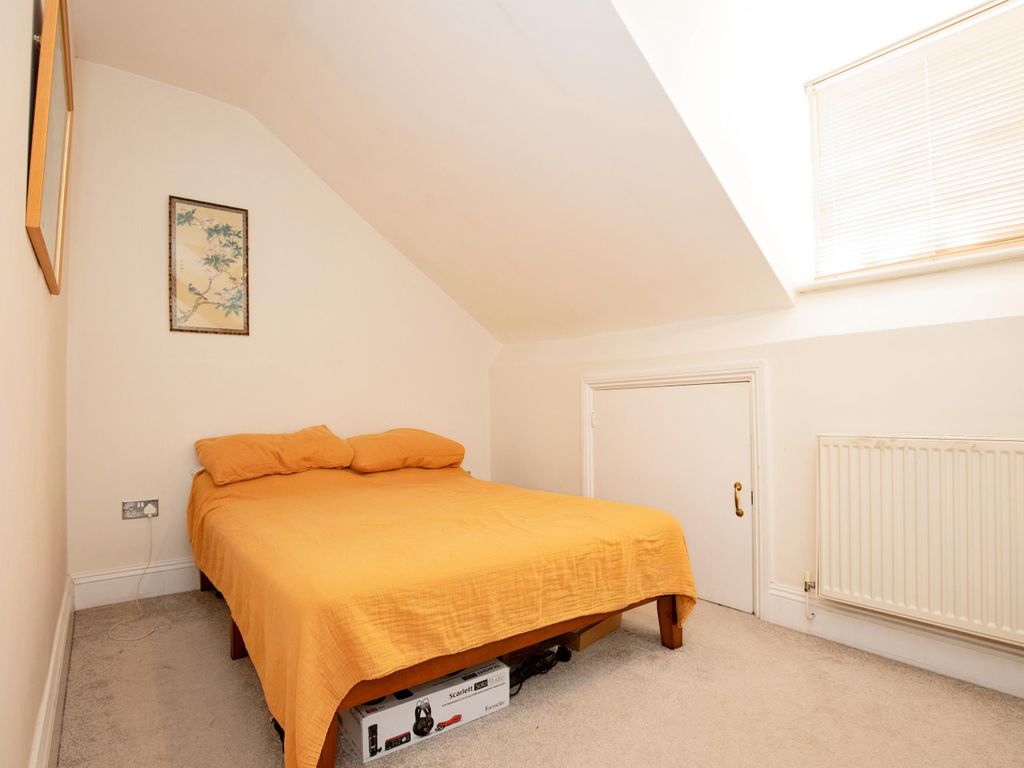 2 bed flat for sale in Kenilworth Road, Leamington Spa, Warwickshire CV32, £265,000