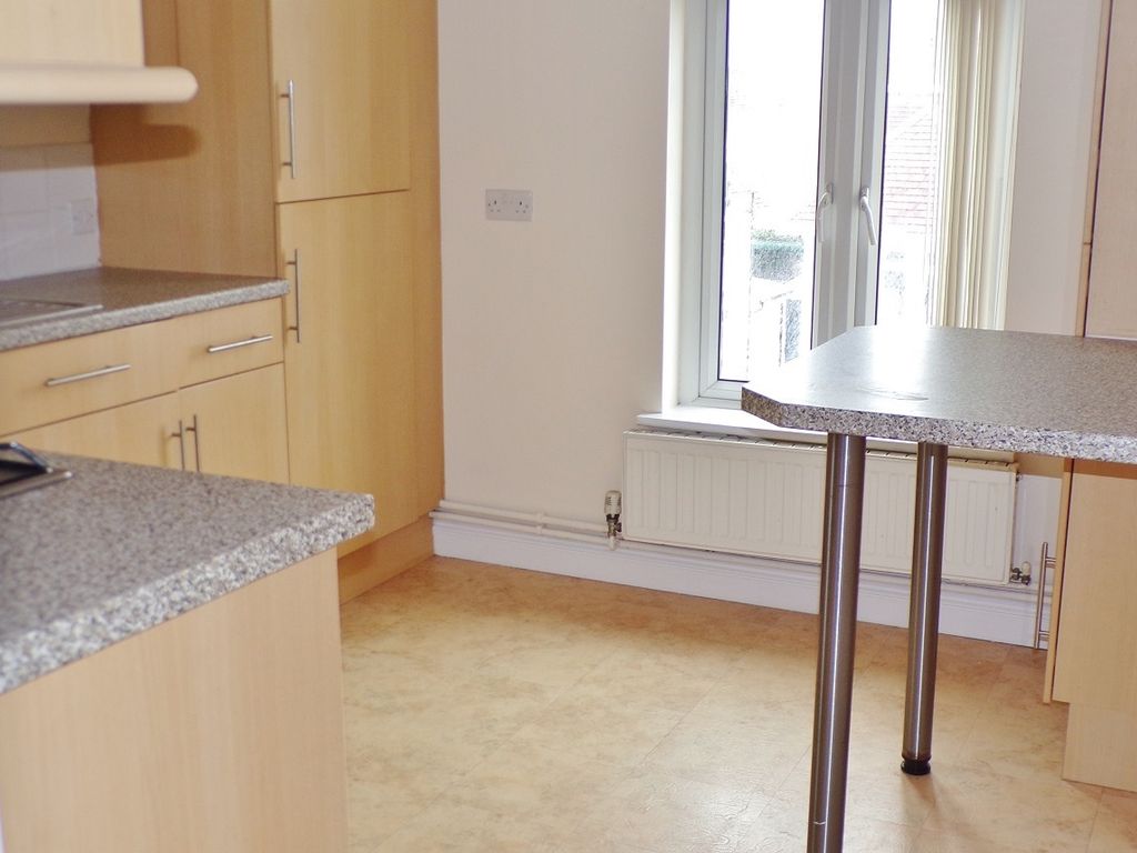 2 bed flat for sale in Lougher Gardens, Porthcawl CF36, £219,500
