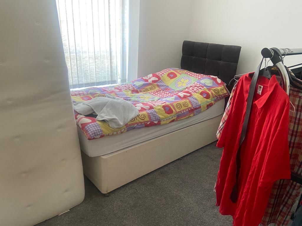 1 bed flat for sale in Lowbridge Walk, Bilston WV14, £95,000
