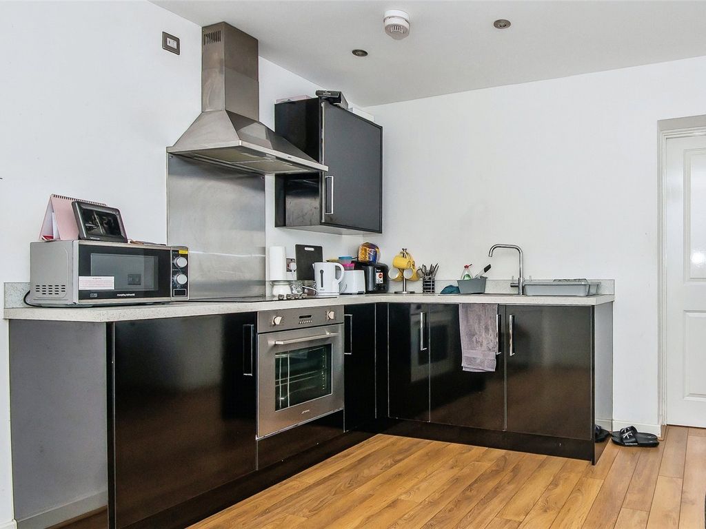 1 bed flat for sale in Lincoln Road, Peterborough PE1, £100,000