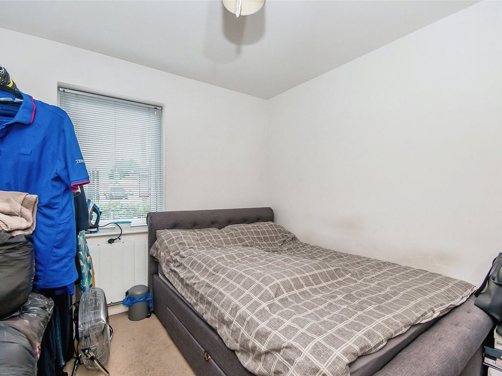 1 bed flat for sale in Lincoln Road, Peterborough PE1, £100,000