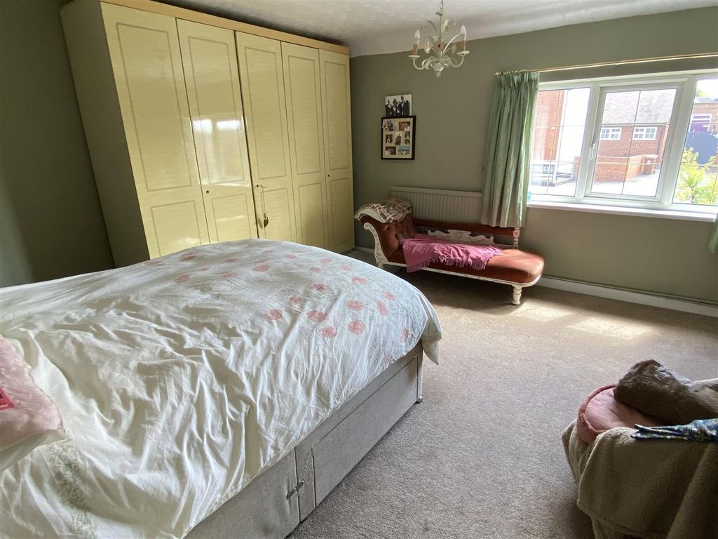3 bed cottage for sale in Woodville Road, Hartshorne DE11, £299,950