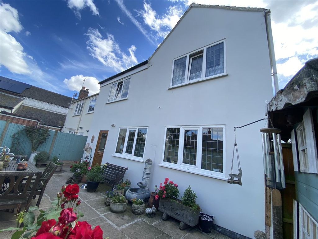 3 bed cottage for sale in Woodville Road, Hartshorne DE11, £299,950