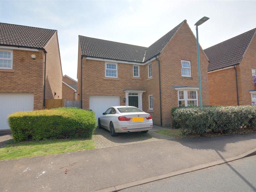 4 bed detached house for sale in Meek Road, Newent GL18, £330,000