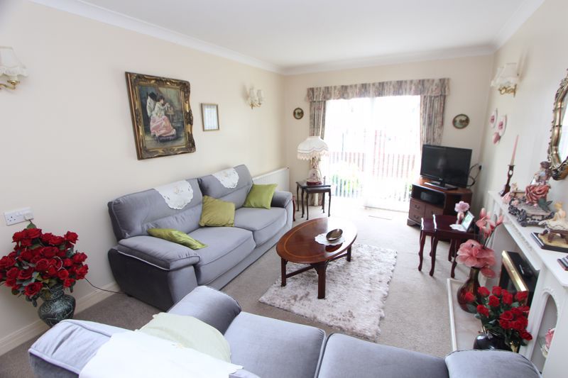 2 bed property for sale in Penrhyn Avenue, Rhos On Sea, Colwyn Bay LL28, £139,950