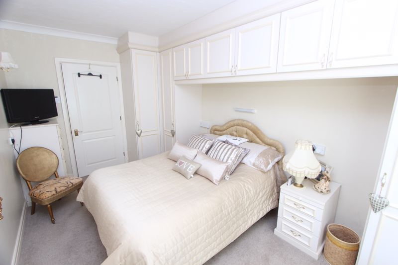 2 bed property for sale in Penrhyn Avenue, Rhos On Sea, Colwyn Bay LL28, £139,950