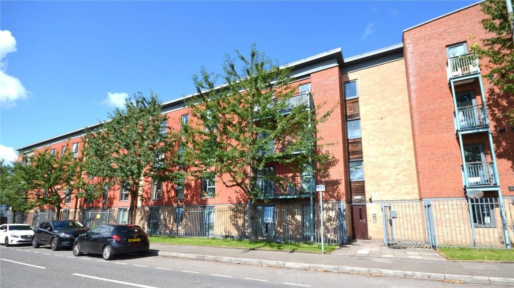 2 bed flat for sale in Quay 5, 232 Ordsall Lane, Salford M5, £140,000