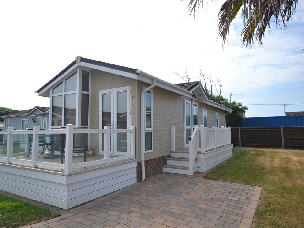 2 bed mobile/park home for sale in 28 Pebble Beach Park, Warners Lane, Selsey, West Sussex PO20, £82,000