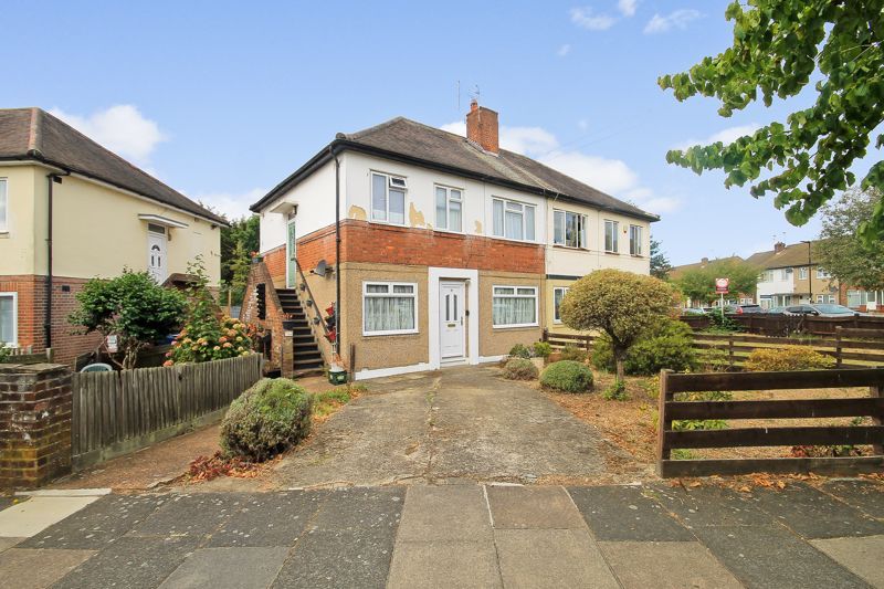 2 bed flat for sale in Beechwood Avenue, Greenford UB6, £280,000