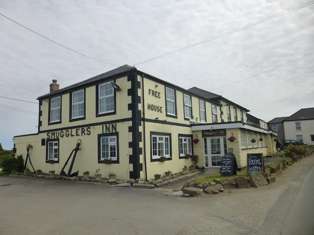 Pub/bar for sale in Smugglers Inn, St Erth Praze, Hayle, Cornwall TR27, £695,000
