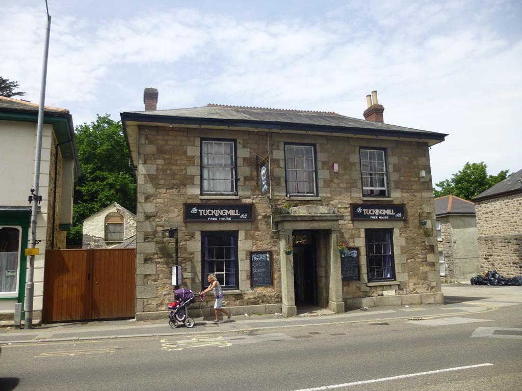 Pub/bar for sale in Tuckingmill Hotel 109 Pendarves Street, Tuckingmill, Camborne, Cornwall TR14, £395,000