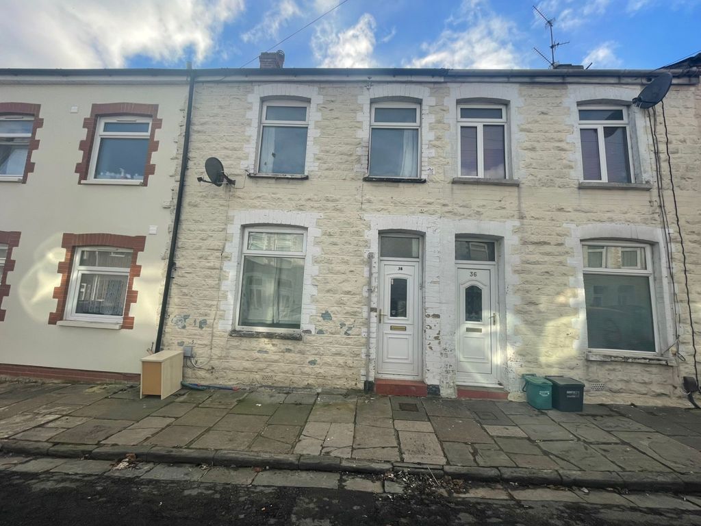 3 bed terraced house for sale in Commercial Road, Barry CF63, £159,950