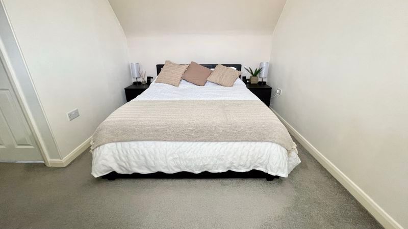 3 bed end terrace house for sale in Kingsdown Road, Doddington Park, Lincoln LN6, £200,000