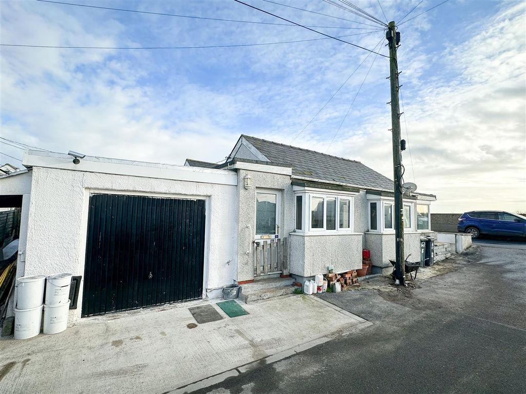 2 bed detached bungalow for sale in Brooklands, Jaywick, Clacton-On-Sea CO15, £105,000