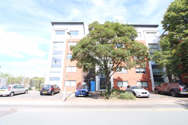 2 bed flat for sale in Trinity Road, Bootle L20, £65,000