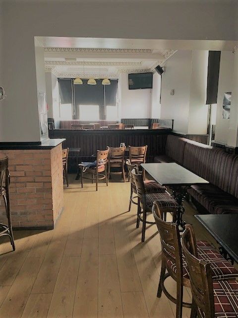 Pub/bar for sale in Bank Street, Alloa FK10, £130,000