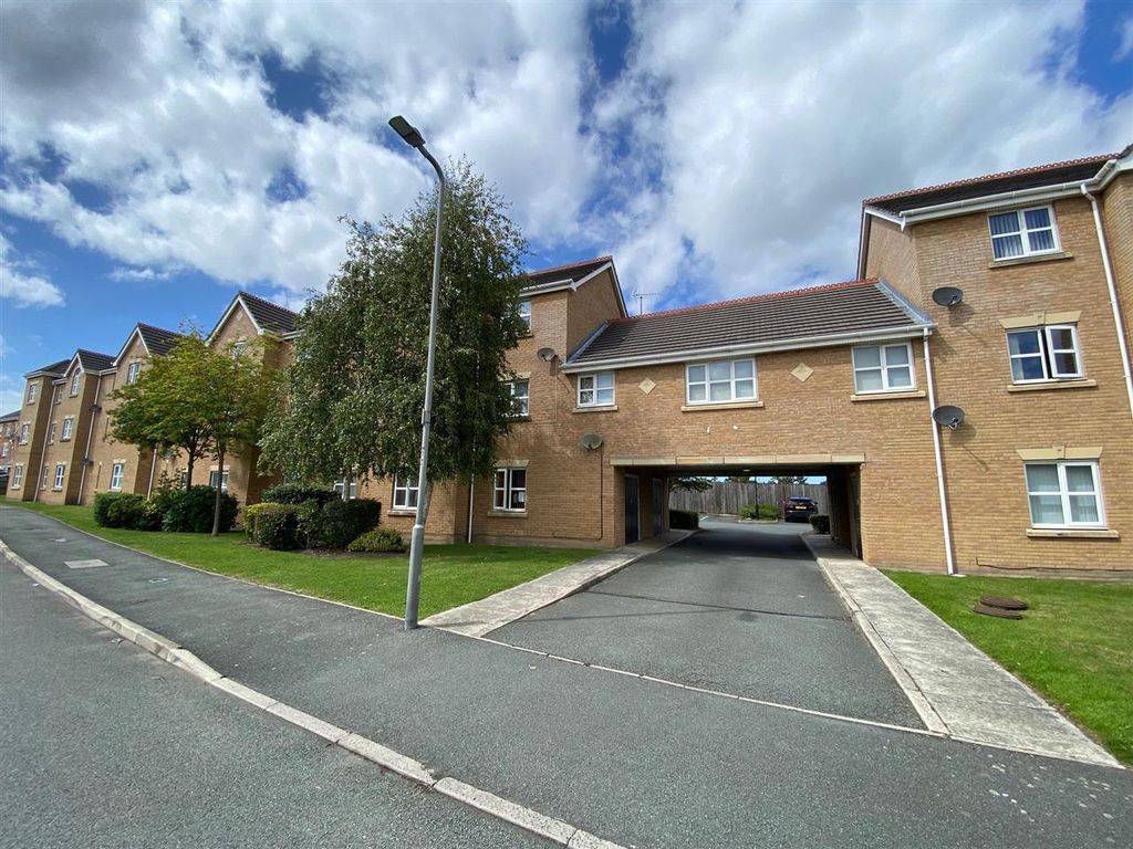 2 bed flat for sale in Colonel Drive, West Derby, Liverpool L12, £100,000