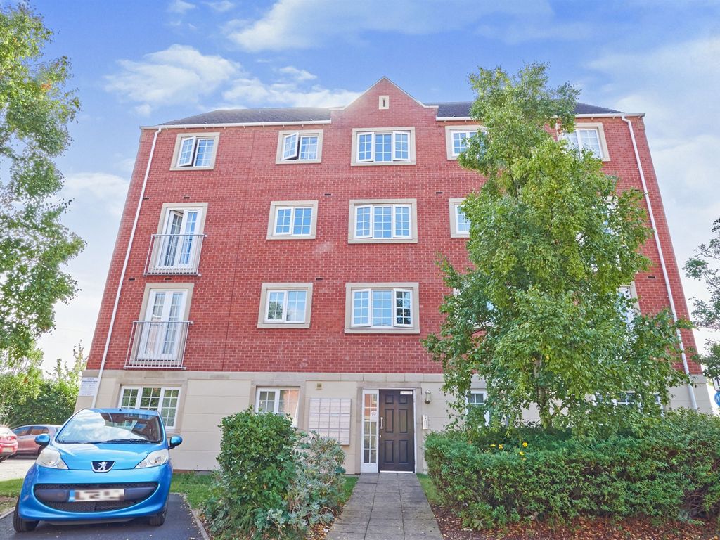 1 bed flat for sale in Columbus Avenue, Brierley Hill DY5, £100,000