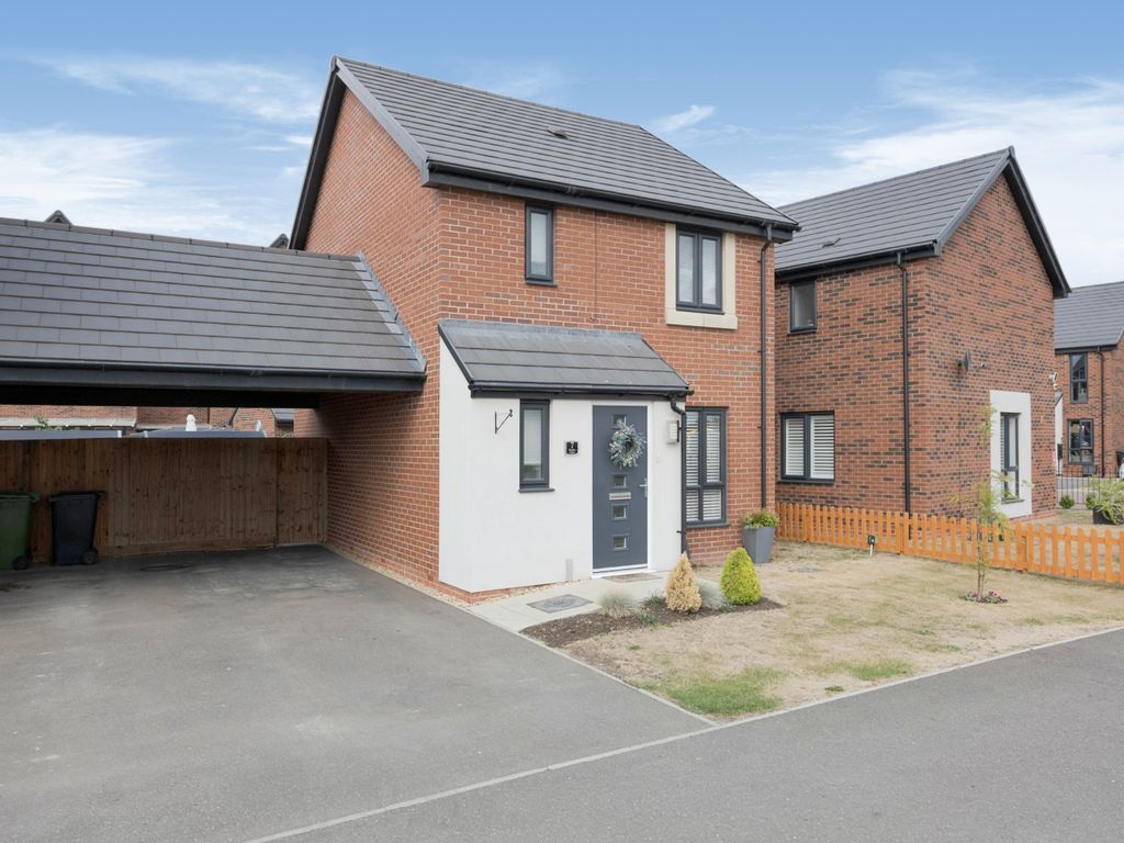 3 bed detached house for sale in Chalice Close, Peterborough PE7, £280,000