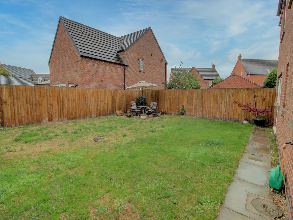 4 bed detached house for sale in Murphy Drive, Bagworth, Coalville LE67, £325,000