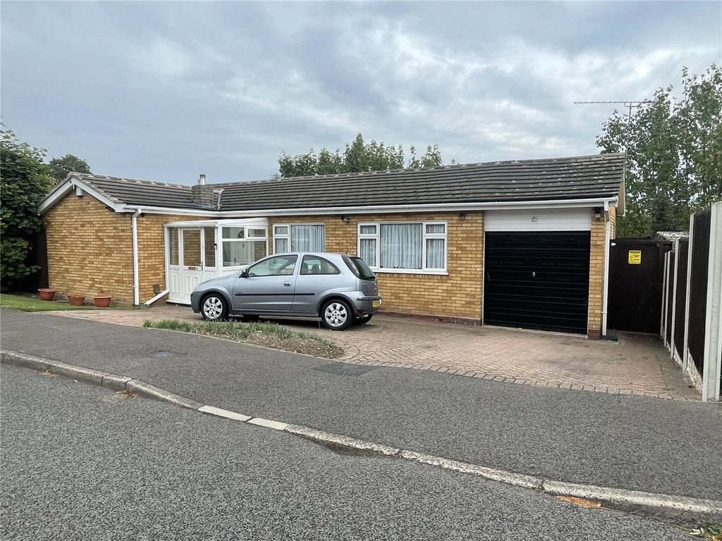2 bed bungalow for sale in Marine Drive, Great Barr, Birmingham B44, £275,000
