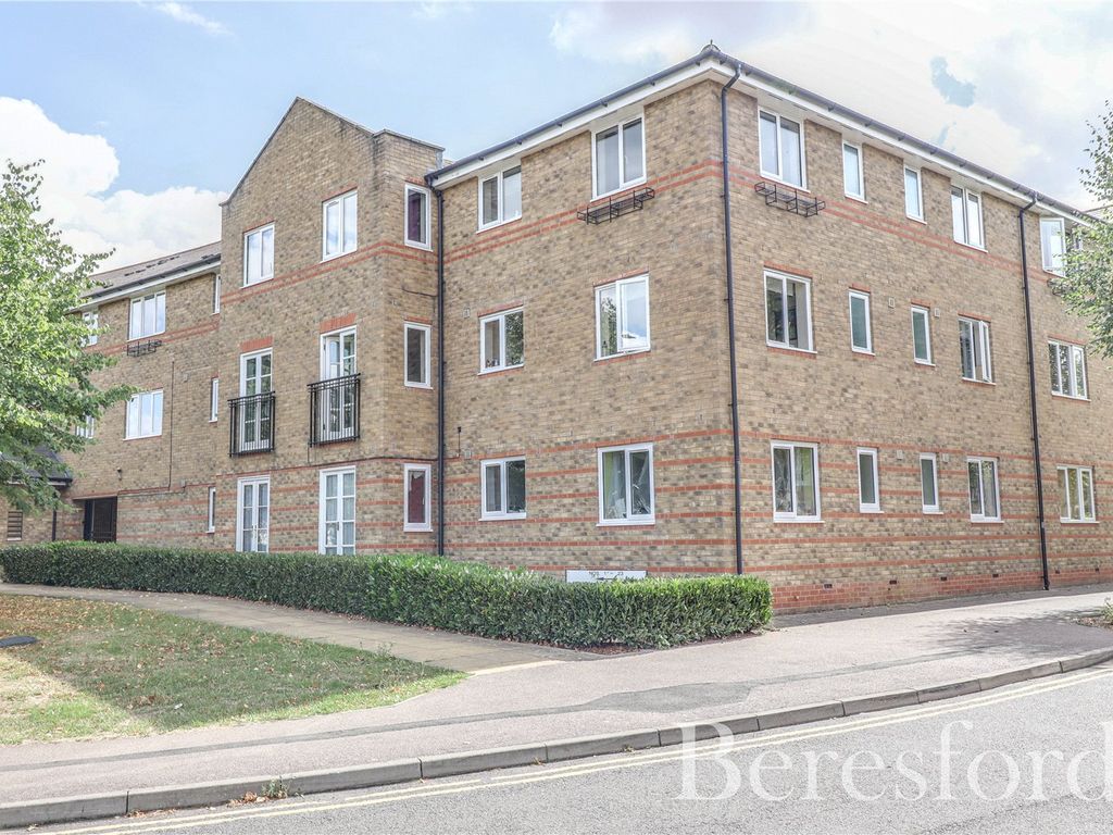 2 bed flat for sale in Nottage Crescent, Braintree CM7, £170,000