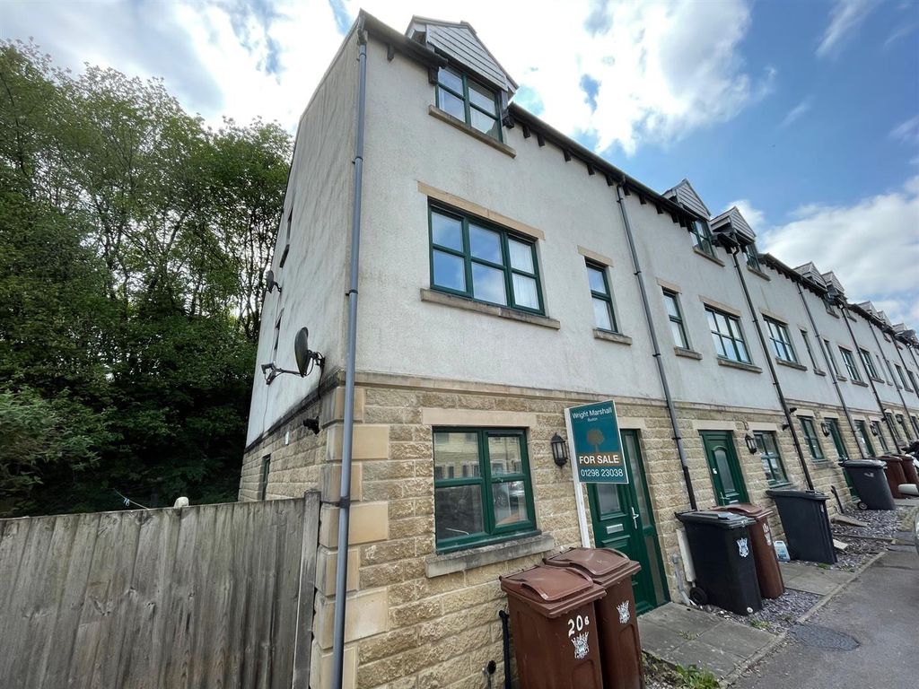 4 bed end terrace house for sale in Briar Close, Buxton, Derbyshire SK17, £200,000