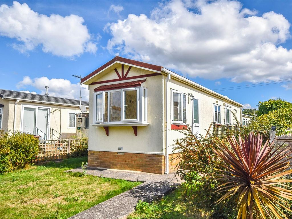 1 bed mobile/park home for sale in Berkeley Vale Park, Hook Street, Berkeley GL13, £87,500