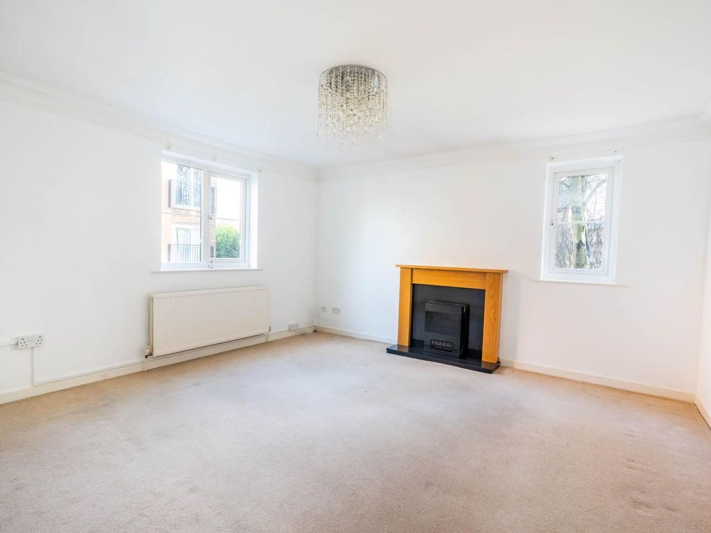 2 bed flat for sale in Burton Court, Burton Stone Lane, York YO30, £210,000