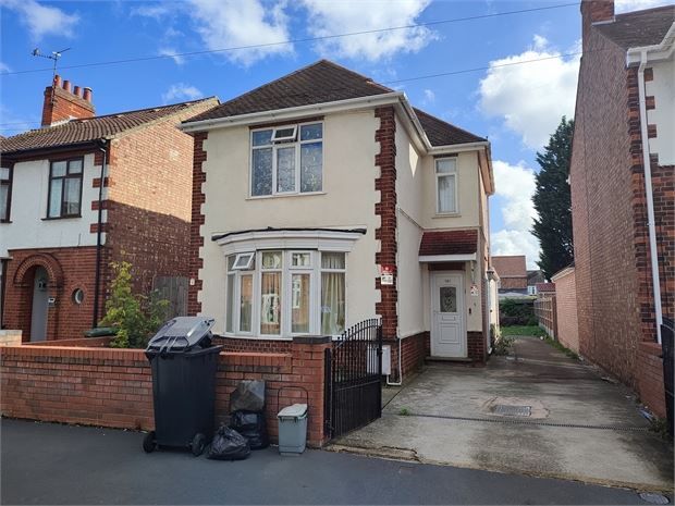 3 bed detached house for sale in Northfield Road, Peterborough, Cambridgeshire. PE1, £264,995