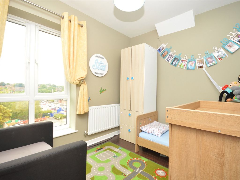 2 bed flat for sale in Pullman Court, 9 Tudor Way, Beeston, Leeds LS11, £132,000