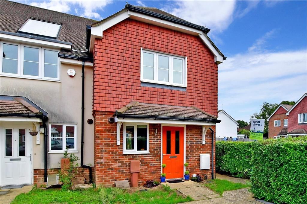 2 bed end terrace house for sale in Taylors Close, Yapton, West Sussex BN18, £270,000